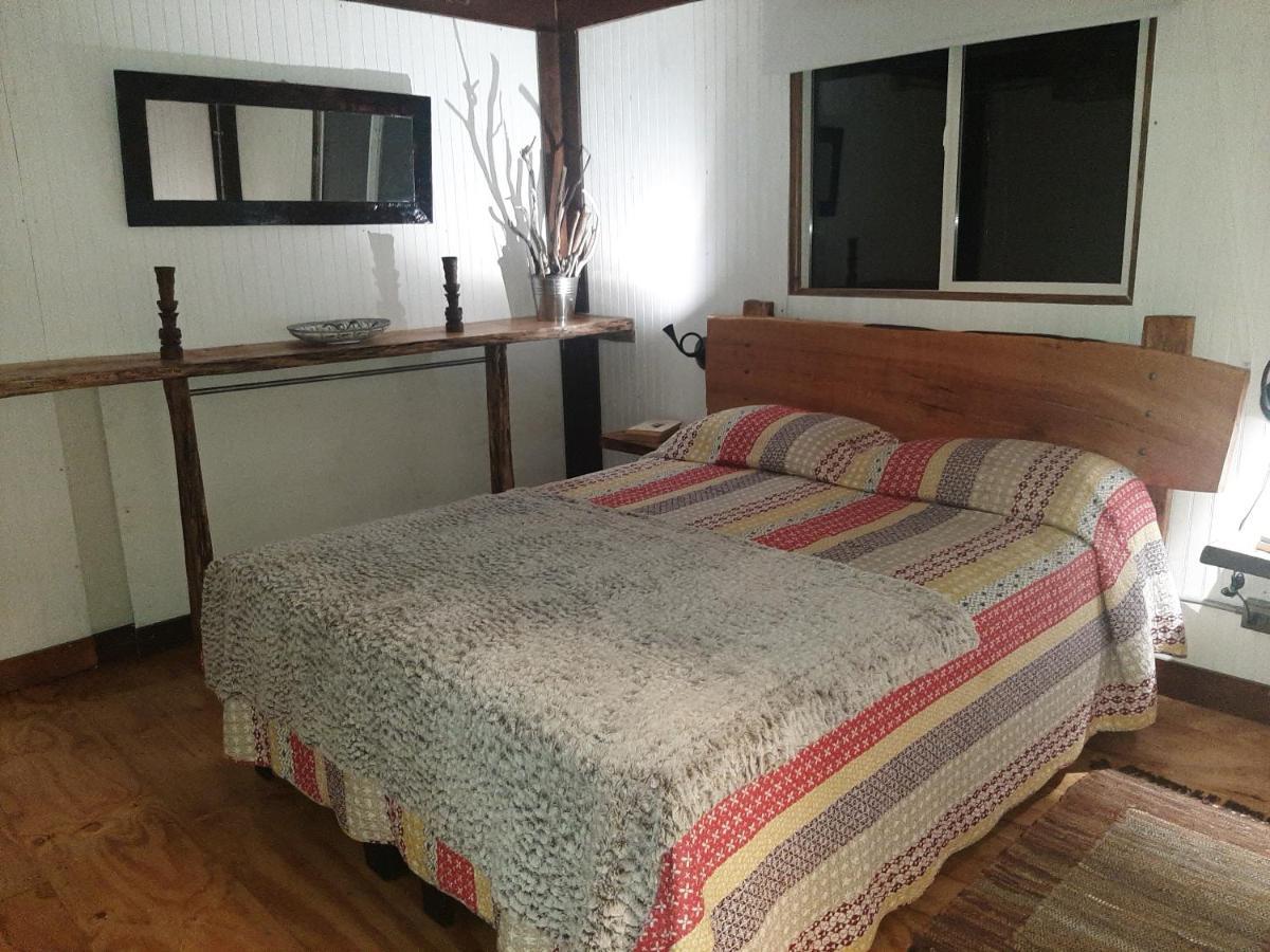 Hostal La Minga Chaitén Eksteriør bilde
