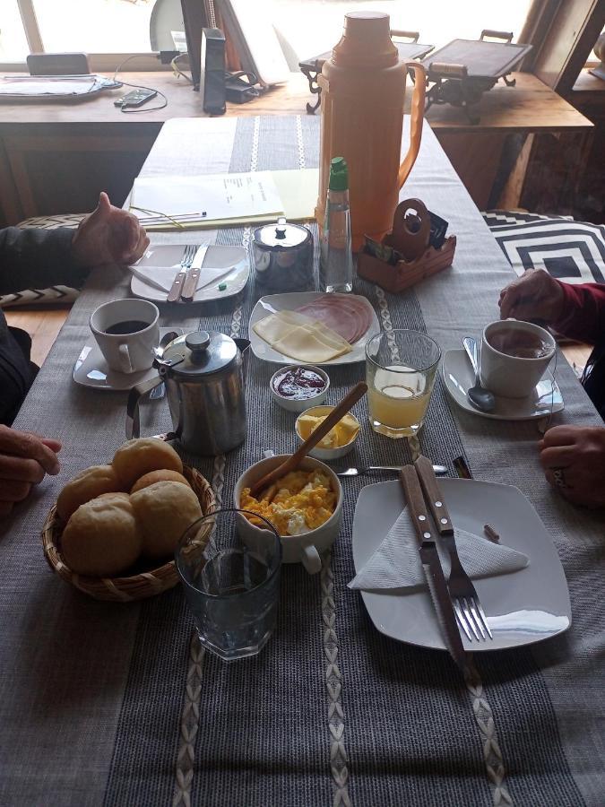 Hostal La Minga Chaitén Eksteriør bilde