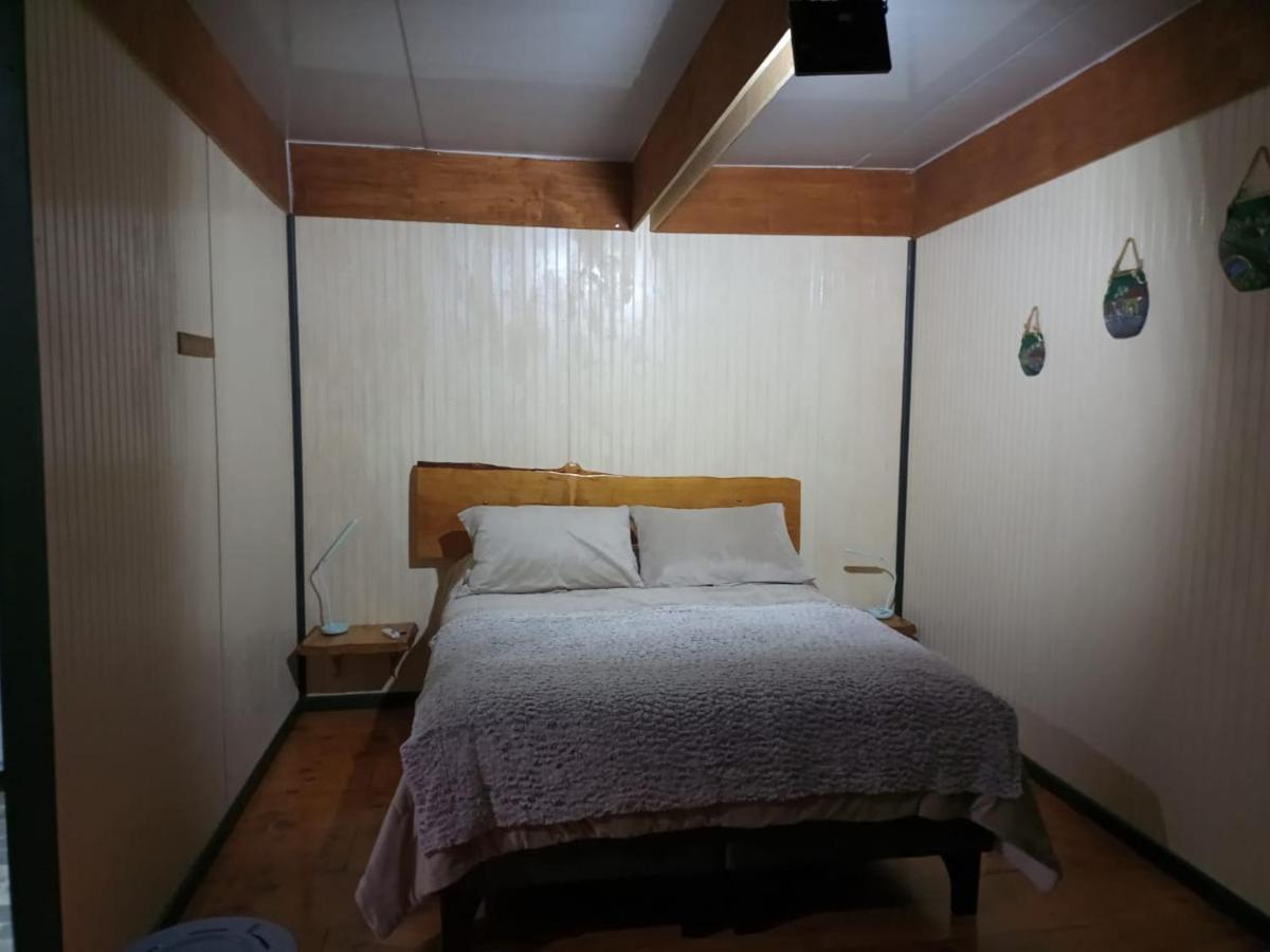 Hostal La Minga Chaitén Eksteriør bilde